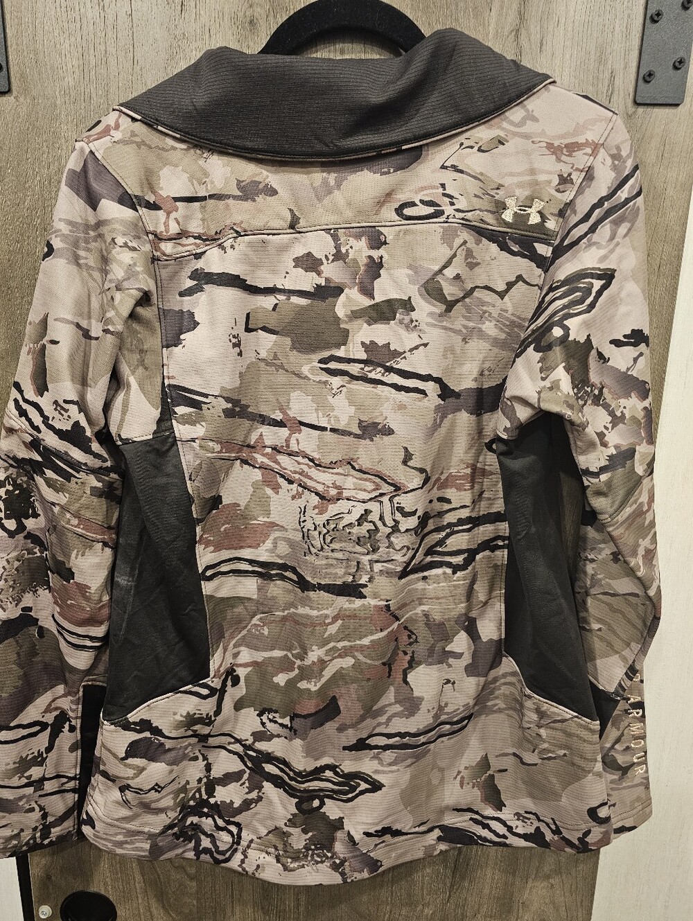 Under Armour Womens Camo Pullover Jacket - Tan/Green Medium - Picture 5 of 5